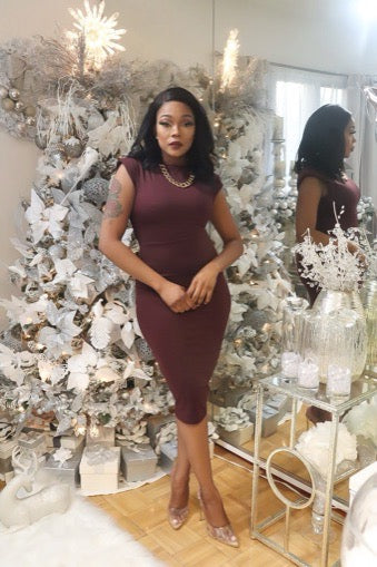 The necklace dress